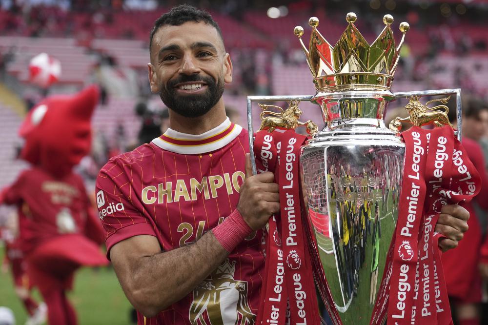 时光荏苒三十二载，感恩你我风雨相伴。同心逐梦共赴...